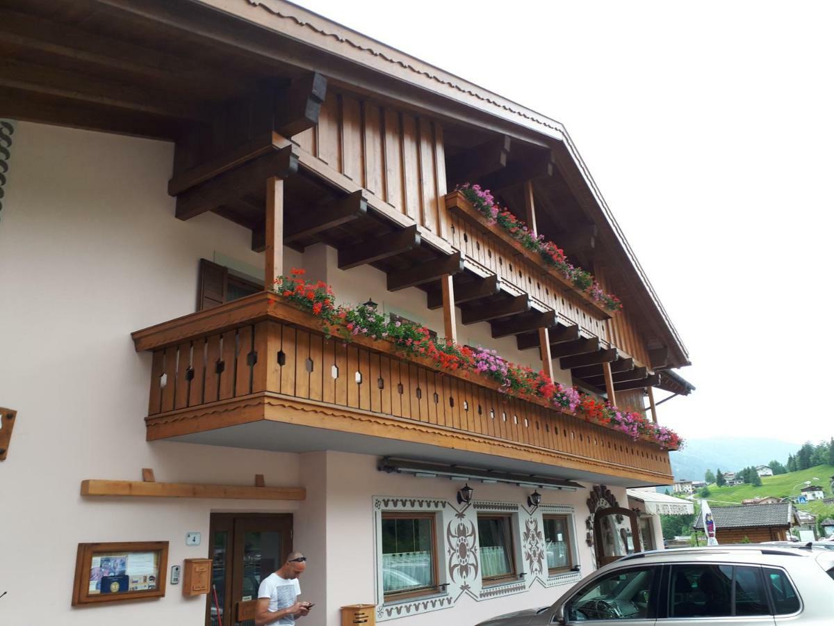 Garni Eden Bed And Breakfast Soraga Eksteriør bilde